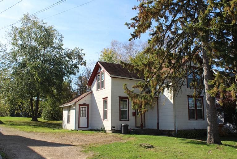 495 W Cedar St, Platteville, WI 53818 Zillow