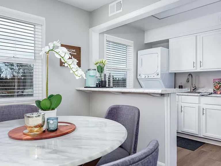 Alcove at Seahurst Apartments — Photo 7