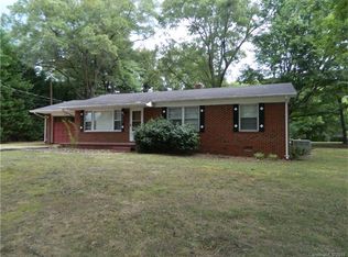 209 Parallel Dr, Harrisburg, NC 28075