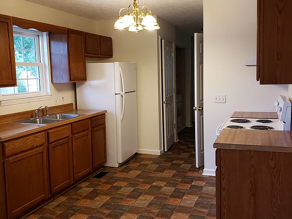2nd image of 328 W Edmunds St