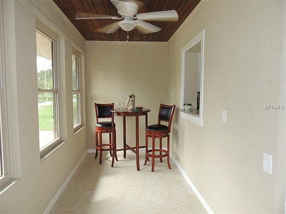 5th image of 1225 N Pine Lake Dr