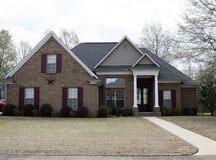 140 Greenhill Dr, Guntown, MS 38849