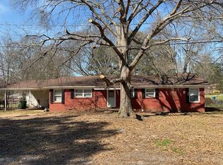 3909 Redwood Trl, Marshall, TX 75672