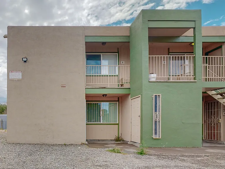 8000 Grand Avenue NE — Photo 20