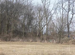 17 Clover, Footville, WI 53537