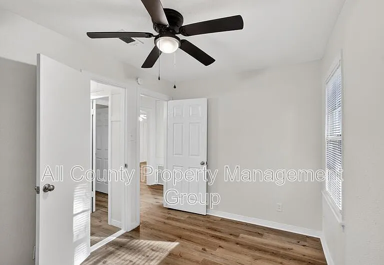 4709 Mayfair St — Photo 13