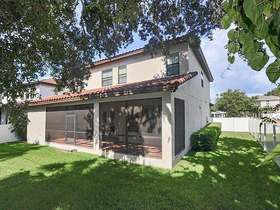 4th image of 3614 W Royal Palm Cir