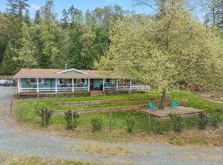 350 Reagor Ln, Cave Junction, OR 97523