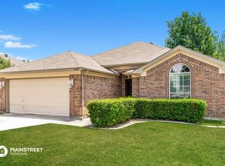 2409 Castle Pines Dr, Burleson, TX 76028