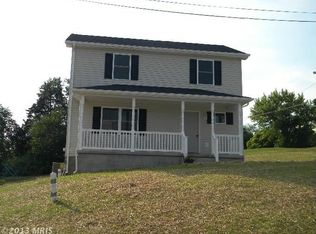 490 Beacon St, Strasburg, VA 22657