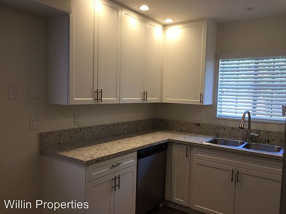 3rd image of 4559 Terrace Dr