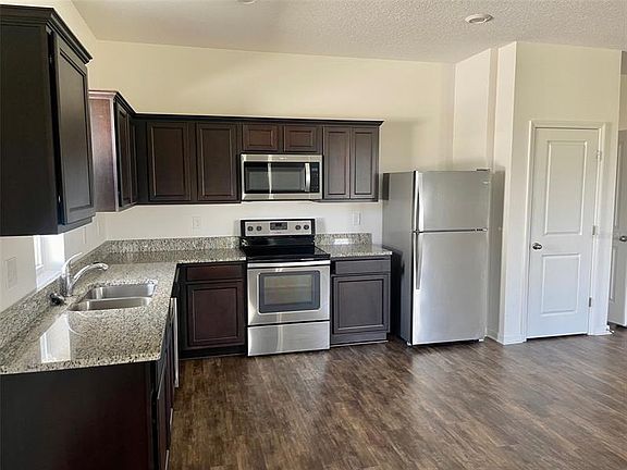 2nd image of 16454 Bloom Ct