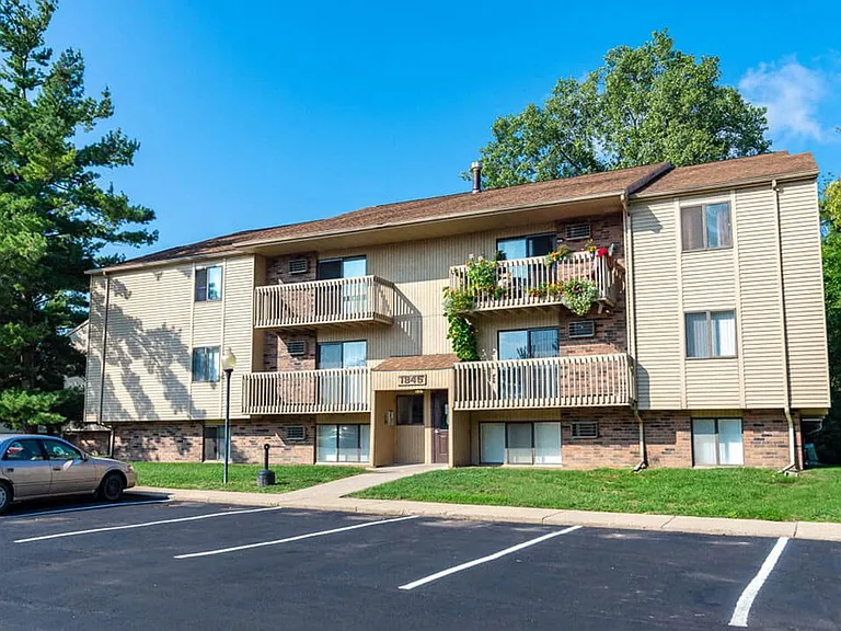 Apartments with Balcony!