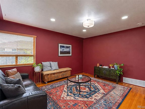5th image of 3211 Olive Street