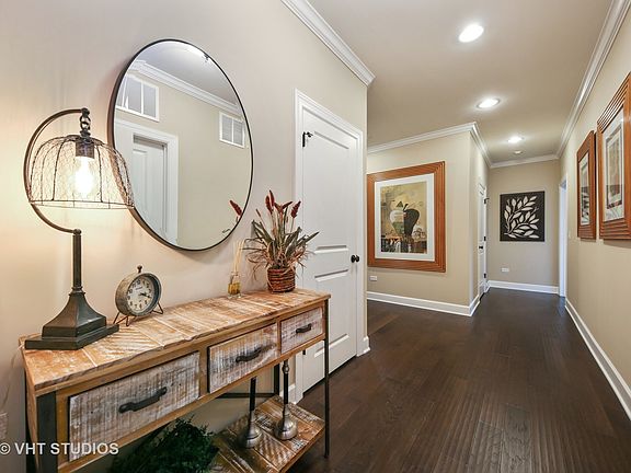 2nd image of 149 W Kennedy Ln Unit 301