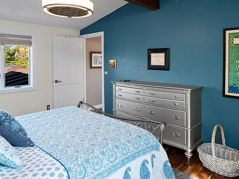 123 Foothills South Dr — Photo 18