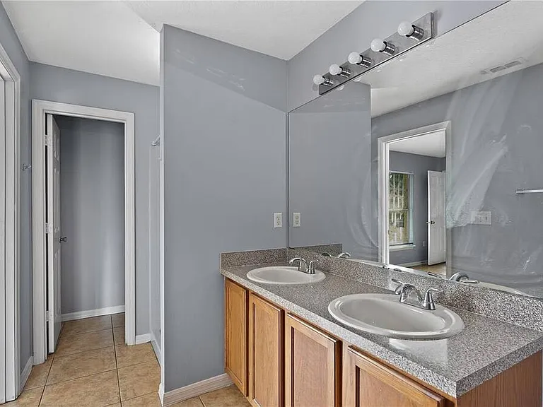 568 Kingfisher Dr — Photo 14