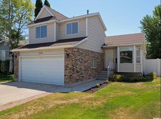 1235 W Athleen Dr, West Jordan, UT 84084