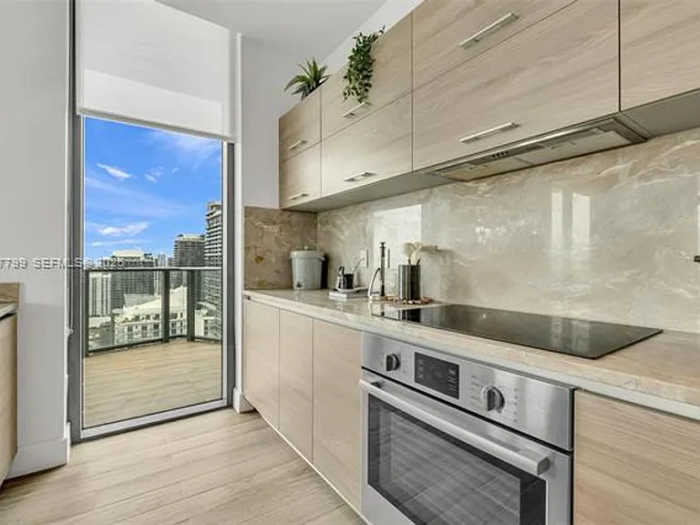 1300 S Miami Avenue Rd #Penthouse 5110 — Photo 20