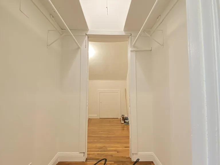 1147 Virginia St — Photo 8