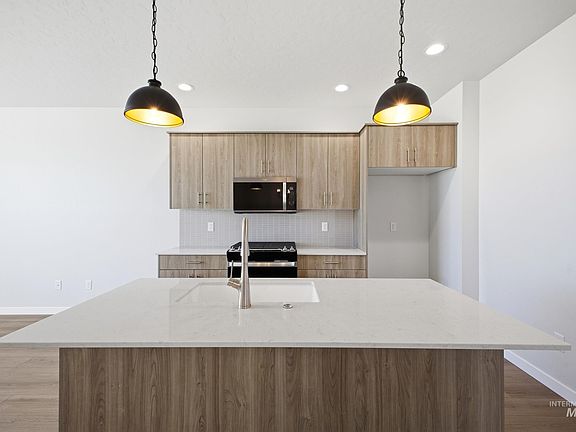 3rd image of 6903 S Harvest Cove Ave
