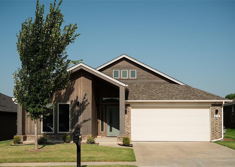 1st image of 417 Vista Dr