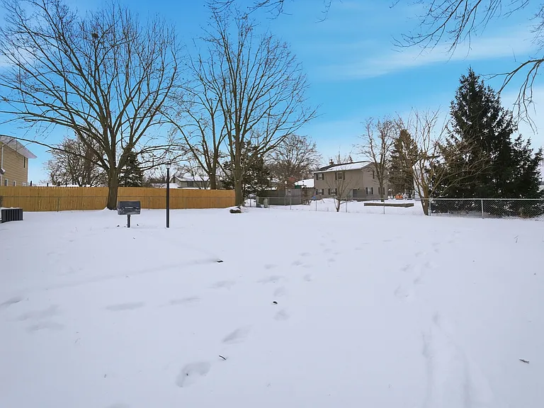7214 Winnebago Dr — Photo 38