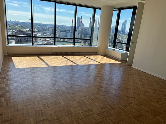 Rented by Solow Realty | media 5