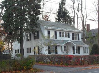 82 High St, Brattleboro, VT 05301