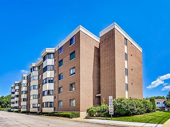 3rd image of 5500 Lincoln Ave Unit 201W