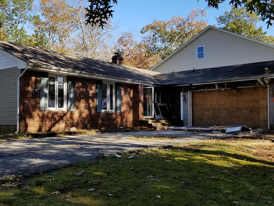 2nd image of 47 Iroquois Pl