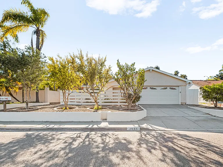 2039 Village Wood Rd — Photo 39