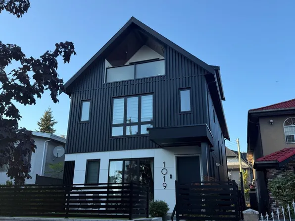 1019 W 64th Ave #2, Vancouver, BC V6P 2M4