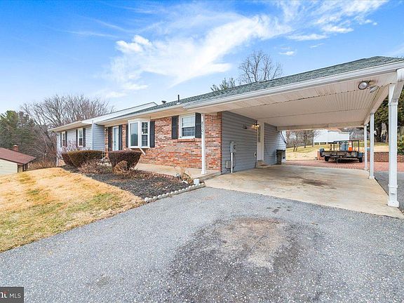 3rd image of 8709 Hawkins Creamery Rd