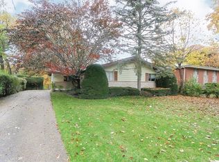 3150 Summit Ave, Highland Park, IL 60035