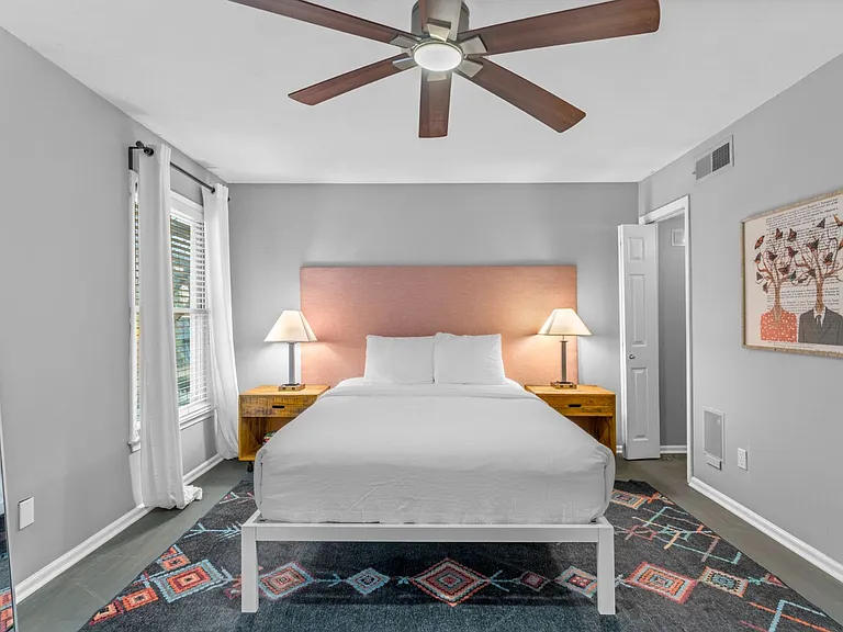 Juniper Place Condominiums — Photo 30