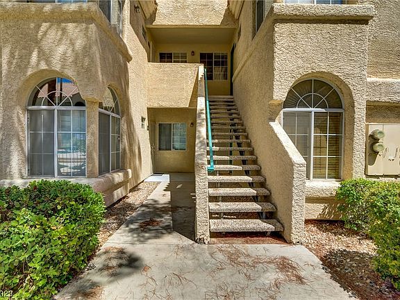 4th image of 2251 Wigwam Pkwy APT 2227