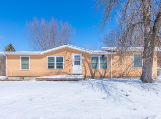 1976 Robin Ln S, Centerville, MN 55038