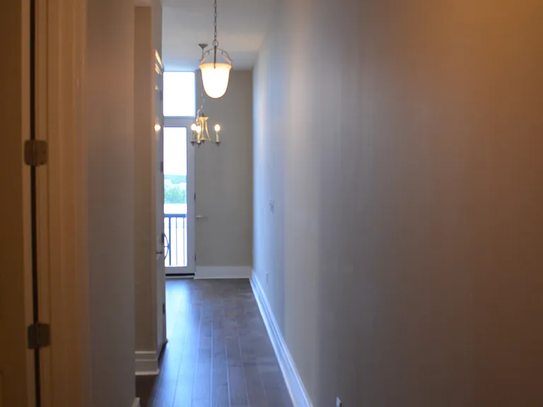 121 E McBee Ave — Photo 23