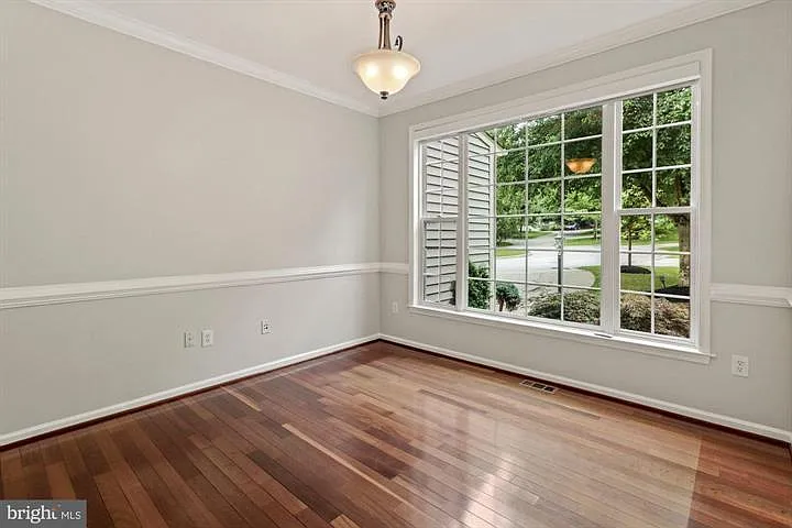 6212 Lilac Bush Ln — Photo 12