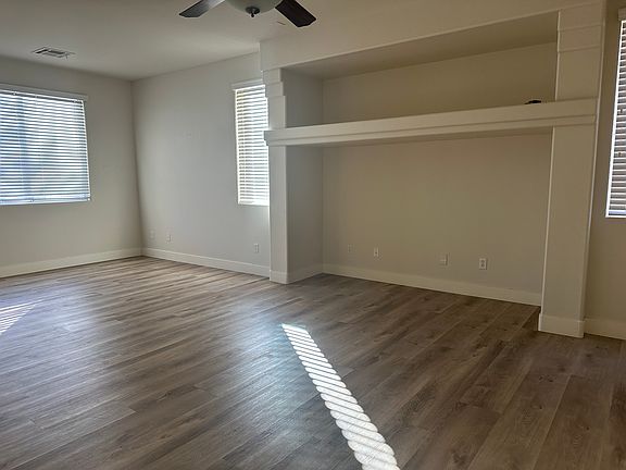 3rd image of 11160 Star Lily St