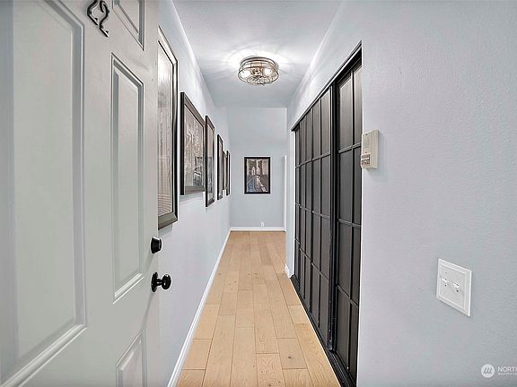3rd image of 625 N Jackson Avenue #C22