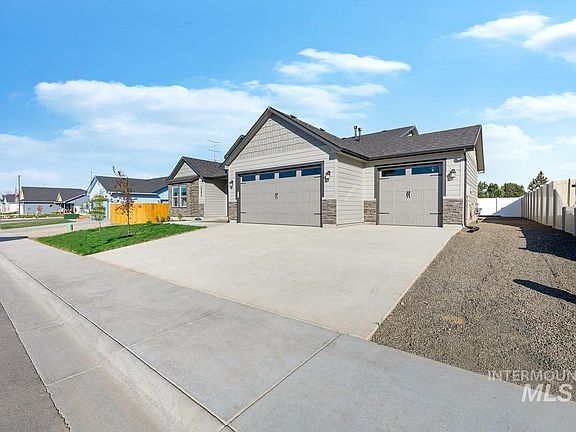 2nd image of 2592 Duchess Trail Block Lot 35-7