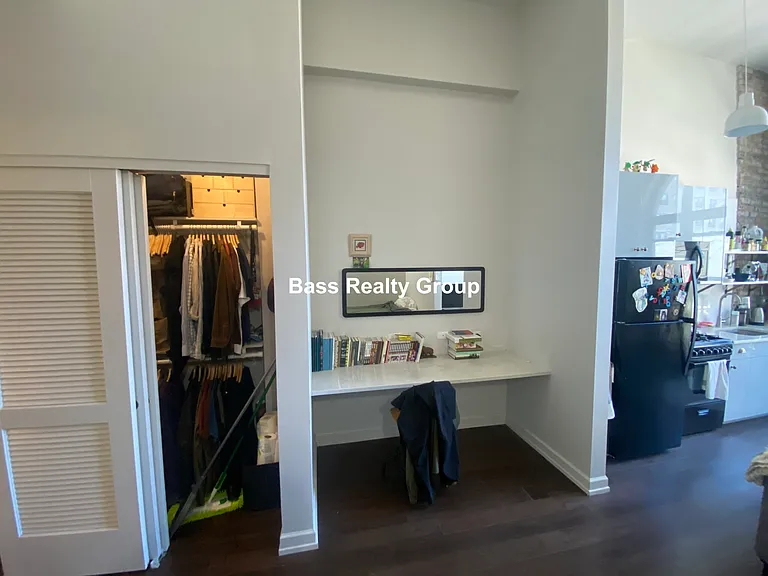 5021 N Kenmore Ave #204 — Photo 14