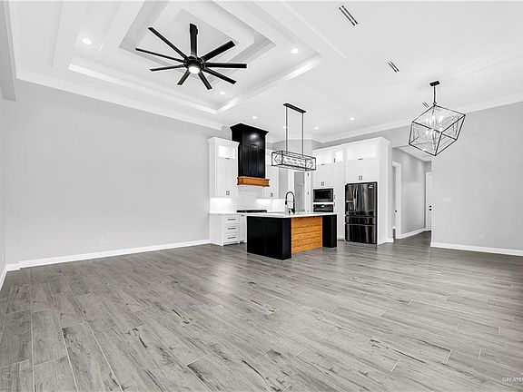 4th image of 8131 N 55th Ln