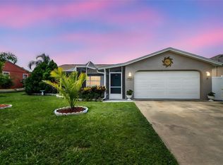 3044 Muir St, Holiday, FL 34691