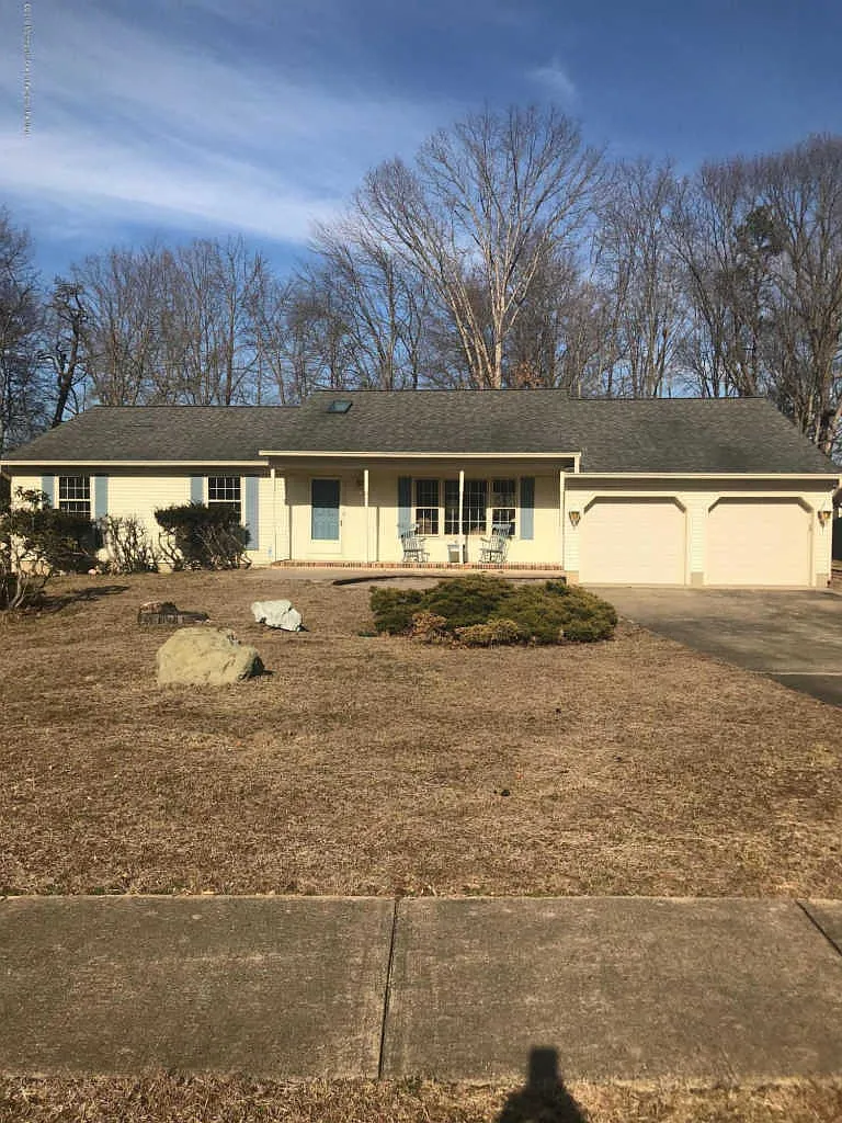 5 Sherman Ct photo 1