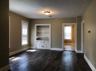 2581 S Delaware Ave, Milwaukee, WI 53207