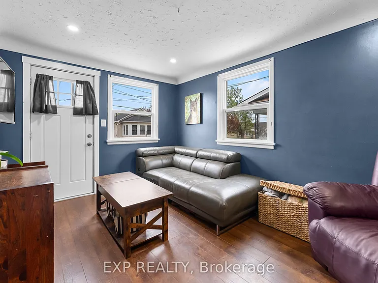 47 Battle St — Photo 15