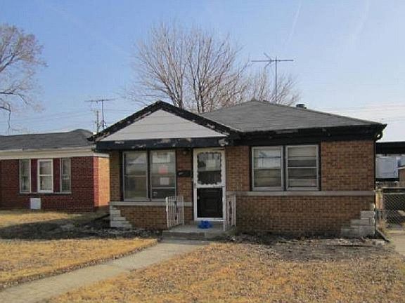 2nd image of 14507 S Hoxie Ave